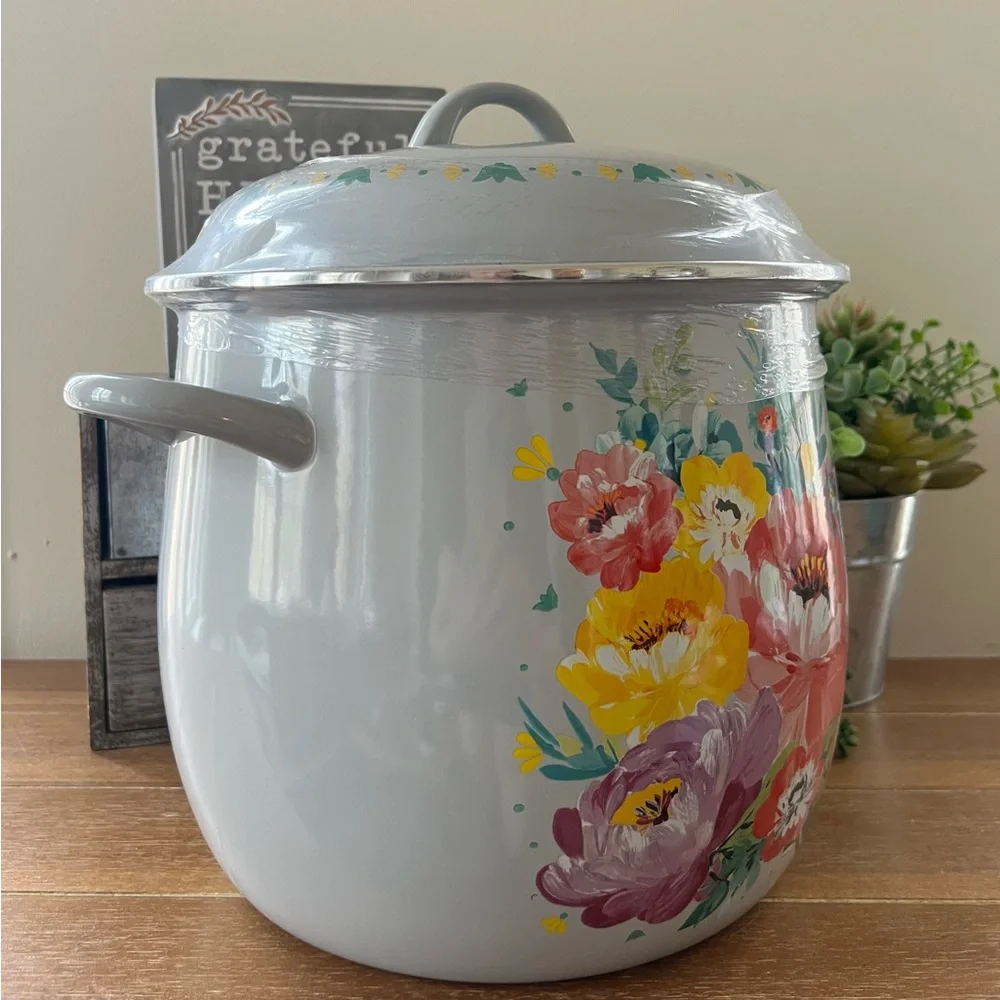 New Pioneer Woman Sweet Romance 12-Quart Enamel on Steel Stock Pot Gray - Picture 7 of 7